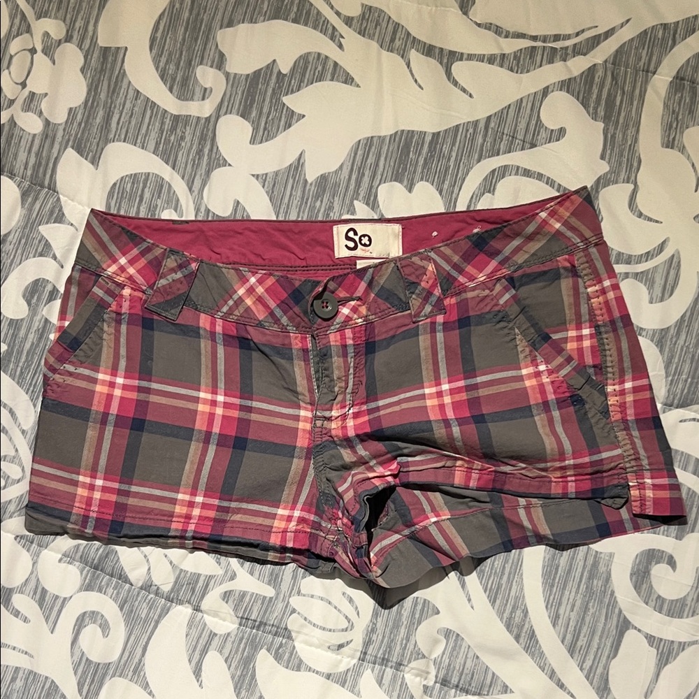 SO Women's Plaid Pajama Shorts - Pink and Gray